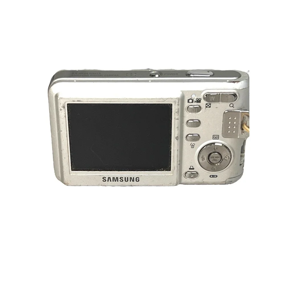 Samsung Digimax L60 6MP Digital Camera 3x Zoom Battery‎ Included Parts Only